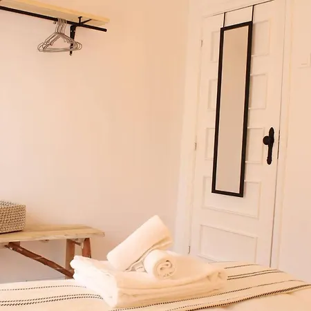 Bela Casa - Modern Designer Chic Apartment *