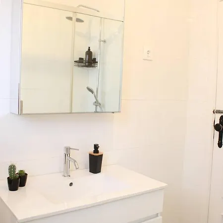 Bela Casa - Modern Designer Chic Apartment Coimbra