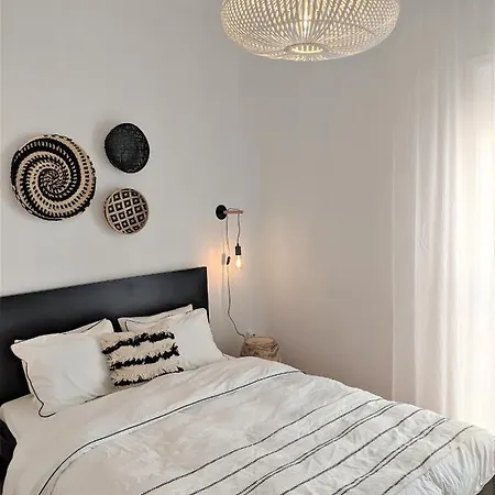 Bela Casa - Modern Designer Chic Apartment