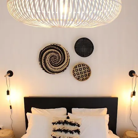 Bela Casa - Modern Designer Chic Apartment