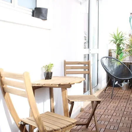 Bela Casa - Modern Designer Chic *