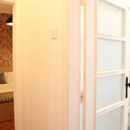 Апартаменты Bela Casa - Modern Designer Chic Коимбра
