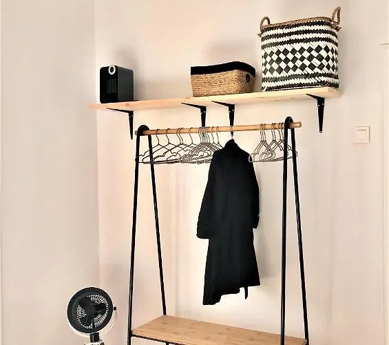 Bela Casa - Modern Designer Chic شقة